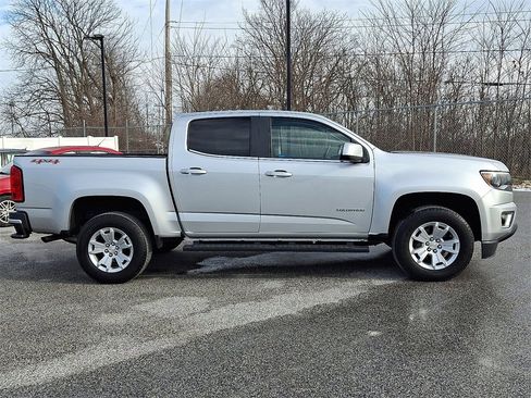 Used 2019 Chevrolet Colorado LT w/ LT Convenience Package image 11