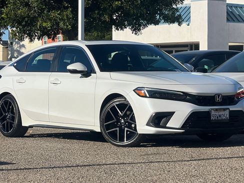 Used 2022 Honda Civic Sport Touring image 2