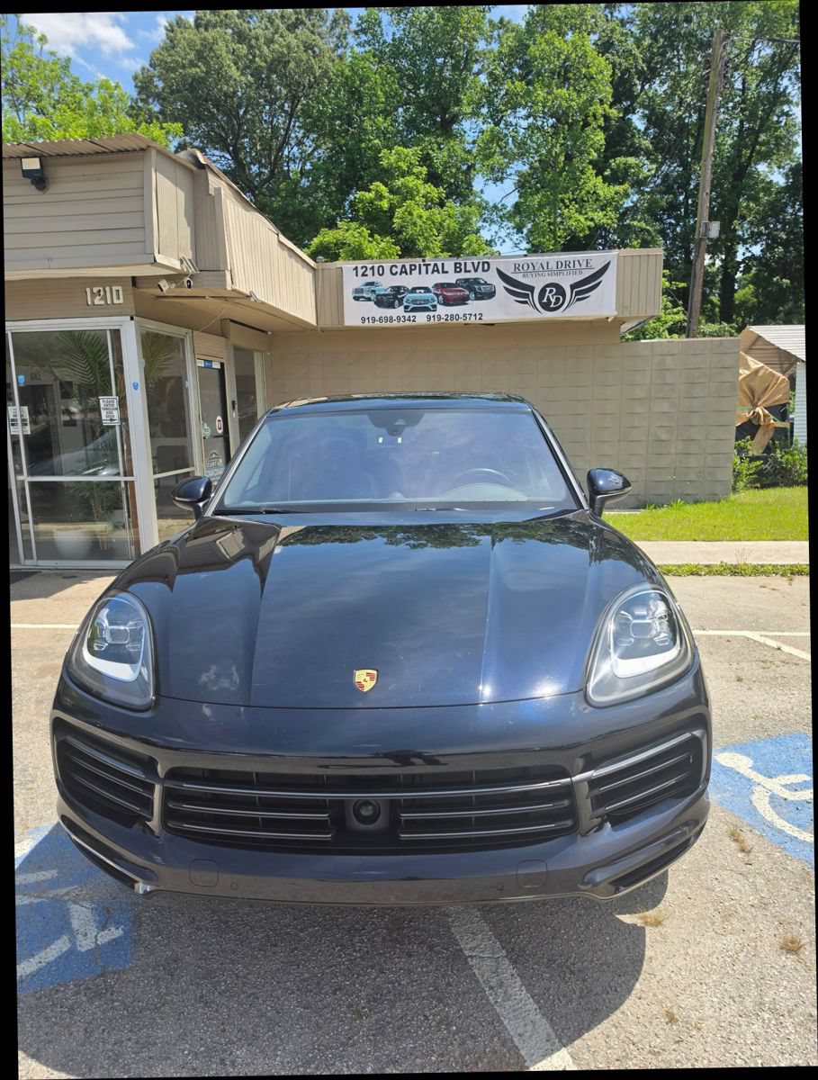 Used 2023 Porsche Cayenne AWD/4WD image 15