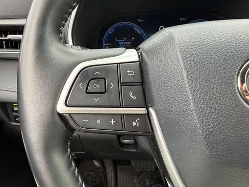 Used 2023 Toyota Highlander Platinum AWD/4WD image 18