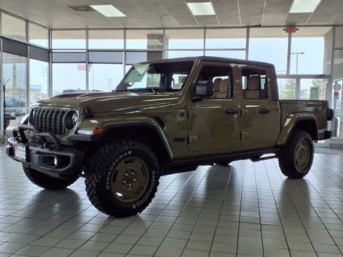 New 2026 Jeep Gladiator Willys image 1