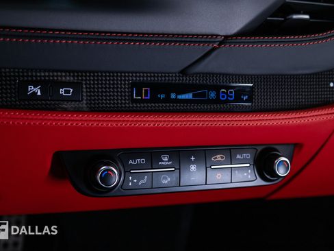Used 2022 Ferrari F8 Tributo RWD image 34