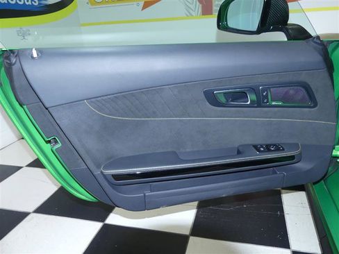 Used 2018 Mercedes-Benz AMG GT R image 25