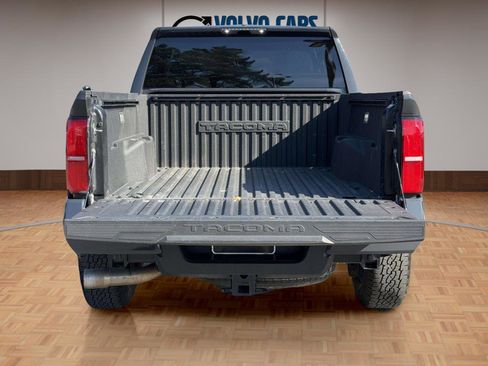 Used 2025 Toyota Tacoma TRD Off-Road AWD/4WD image 13