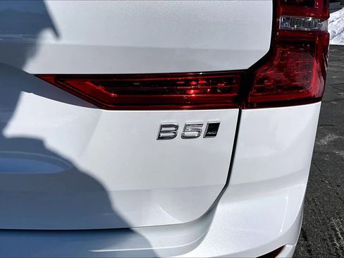 Certified 2023 Volvo XC60 B5 Plus w/ Protection Package Premier image 10