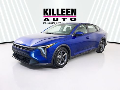 Used 2025 Kia K4 FWD image 3