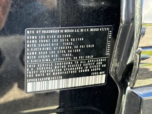 Certified 2023 Volkswagen Tiguan SE R-Line FWD image 22