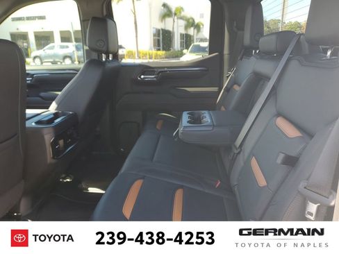 Used 2023 GMC Sierra 1500 AT4 image 24