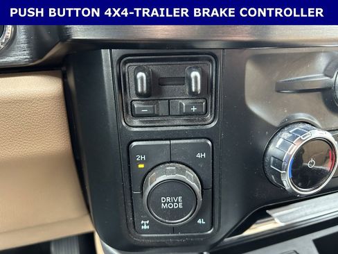 Used 2023 Ford F250 Lariat w/ Chrome Package image 17