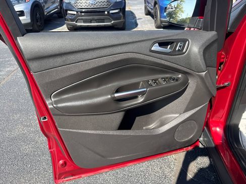 Used 2016 Ford Escape SE AWD/4WD image 23