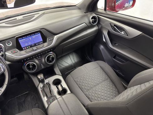 Used 2019 Chevrolet Blazer LT image 33