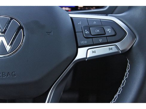 Used 2022 Volkswagen Tiguan SE FWD image 20