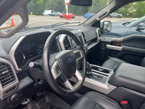 Used 2017 Ford F150 Lariat AWD/4WD image 6