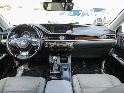Used 2017 Lexus ES 350 FWD image 12