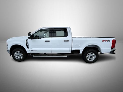 New 2026 Ford F250 XLT w/ FX4 Off-Road Package image 8