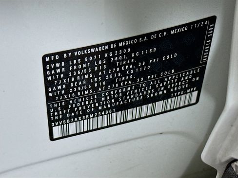 Used 2024 Volkswagen Tiguan Wolfsburg Edition AWD/4WD image 37