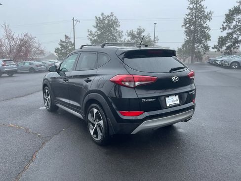 Used 2017 Hyundai Tucson Sport image 3