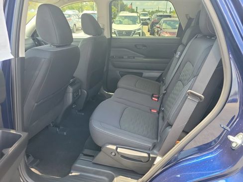 Certified 2026 Nissan Pathfinder SV AWD/4WD image 11
