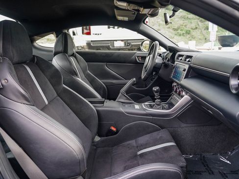 Used 2025 Toyota GR86 Premium w/ ALL Weather Mat Package (TMS) image 16