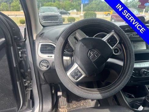 Used 2016 Dodge Journey SE w/ Flexible Seating Group FWD image 7