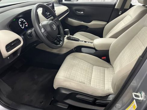Used 2024 Honda HR-V LX image 9