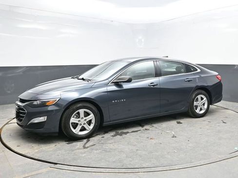 Used 2019 Chevrolet Malibu LS FWD image 3
