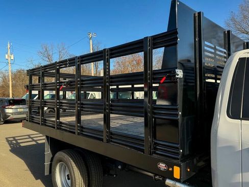 Used 2024 Ford F350 XLT image 19