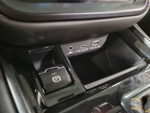 Used 2025 Subaru Outback Wilderness AWD/4WD image 17