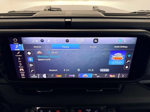 New 2026 Jeep Wrangler Unlimited Sahara AWD/4WD image 12