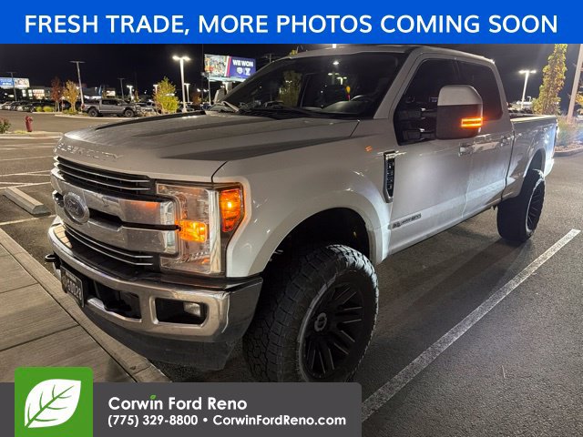 Used 2019 Ford F350 Lariat w/ Lariat Ultimate Package AWD/4WD image 3