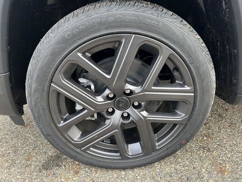 New 2026 Jeep Compass Latitude image 38