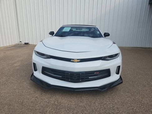 Used 2018 Chevrolet Camaro LT RWD image 3