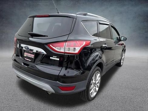 Used 2016 Ford Escape SE w/ SE Chrome Package FWD image 6
