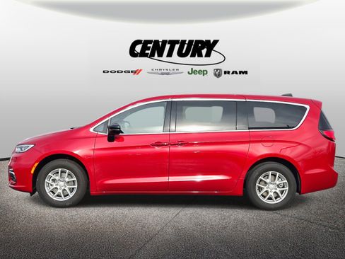 New 2026 Chrysler Pacifica Select image 6