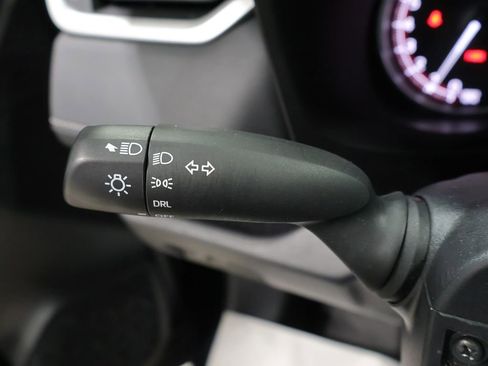 Used 2024 Toyota RAV4 LE AWD/4WD image 34