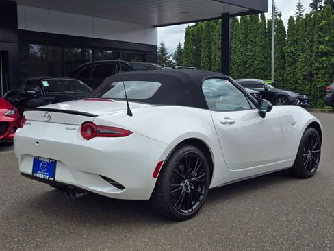 New 2026 MAZDA MX-5 Miata Club RWD image 5