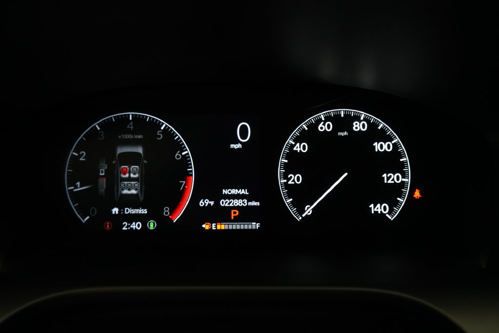 Used 2025 Honda HR-V EX-L image 2