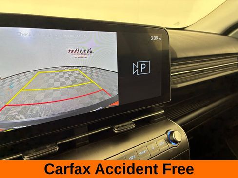 Used 2025 Hyundai Kona SEL image 3