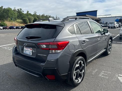 Used 2022 Subaru Crosstrek 2.5i Limited w/ Moonroof Package 2 image 5