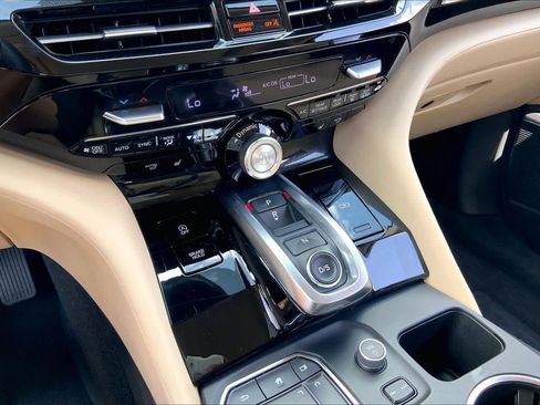Used 2024 Acura MDX FWD w/ Technology Package image 31