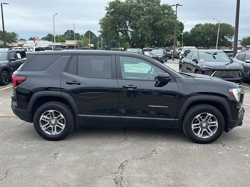 Used 2025 GMC Terrain Elevation AWD/4WD image 8