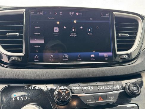 Used 2022 Chrysler Pacifica Touring-L image 38