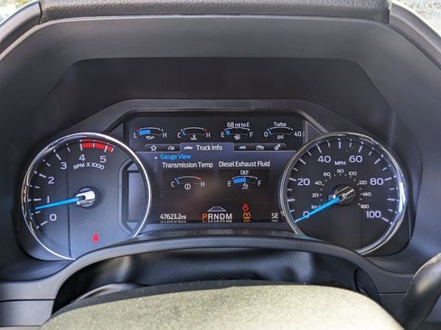 Used 2021 Ford F250 Platinum w/ FX4 Off-Road Package image 36