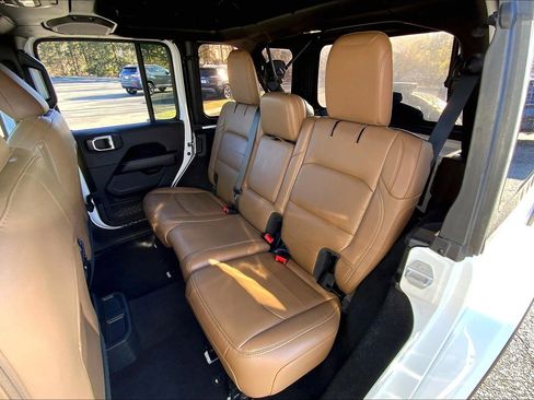 Certified 2021 Jeep Wrangler Unlimited Sahara w/ Dual Top Group image 19