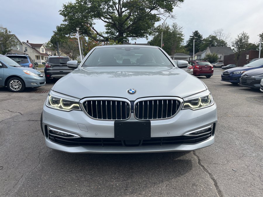Used 2018 BMW 530e xDrive AWD/4WD image 2