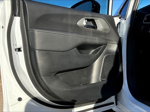 New 2026 Chrysler Voyager LX image 11