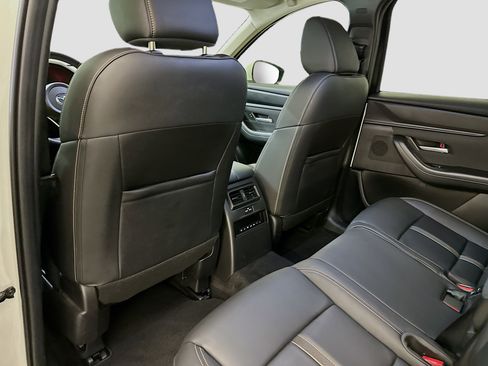 Used 2024 MAZDA CX-90 3.3 Turbo w/ Select Package image 28