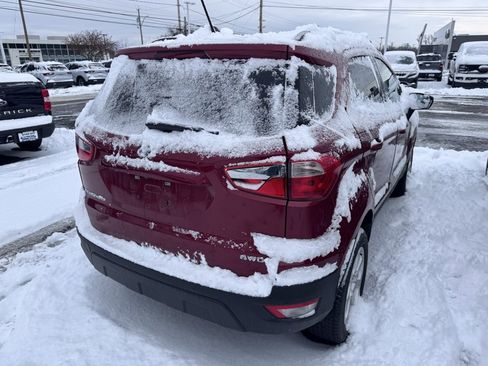 Used 2022 Ford EcoSport SE image 3