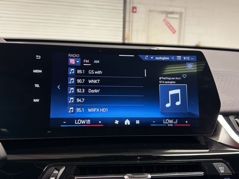 Certified 2025 BMW X2 xDrive28i AWD/4WD image 25