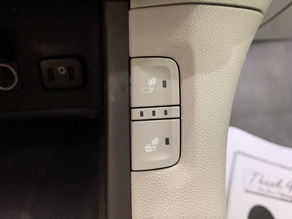 Used 2017 GMC Acadia SLT AWD/4WD image 29